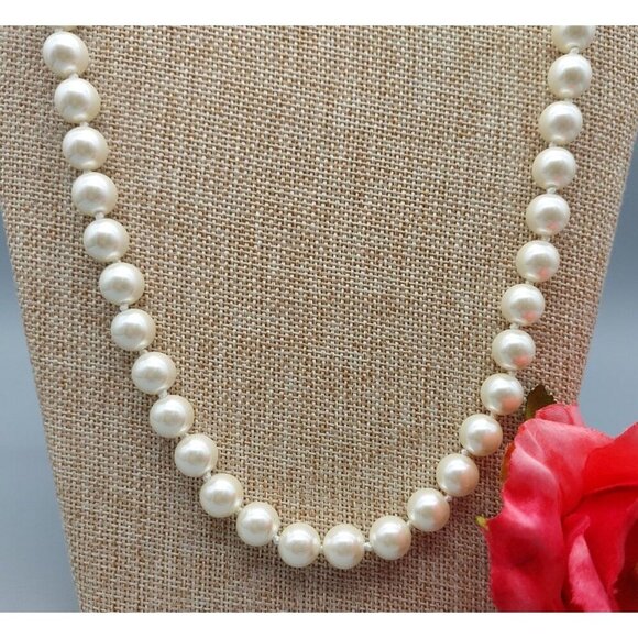 Vineyard Haven NWT Long Strand Knotted Faux Pearl Necklace Nautical Ribbon Tie - Picture 10 of 11